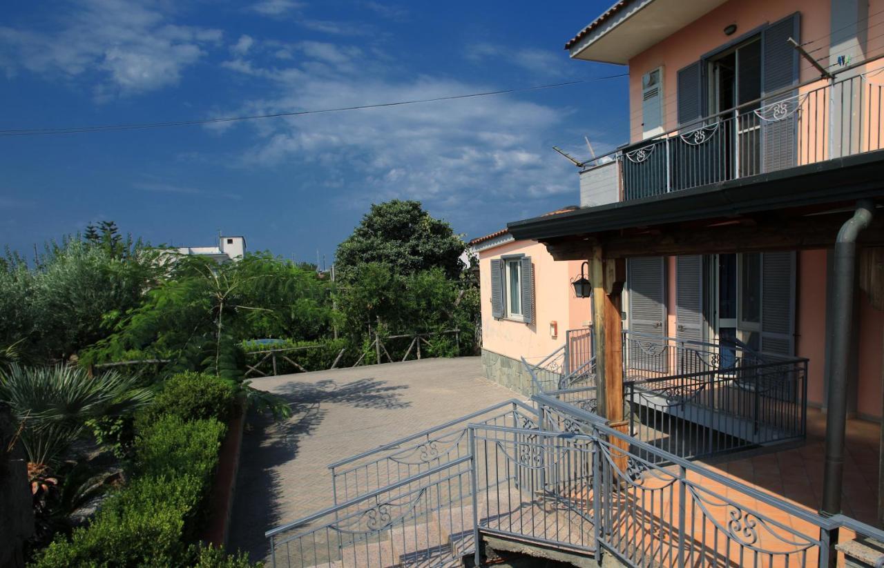 Villa Rosa Pompei Studios Santa Maria La Carita ภายนอก รูปภาพ