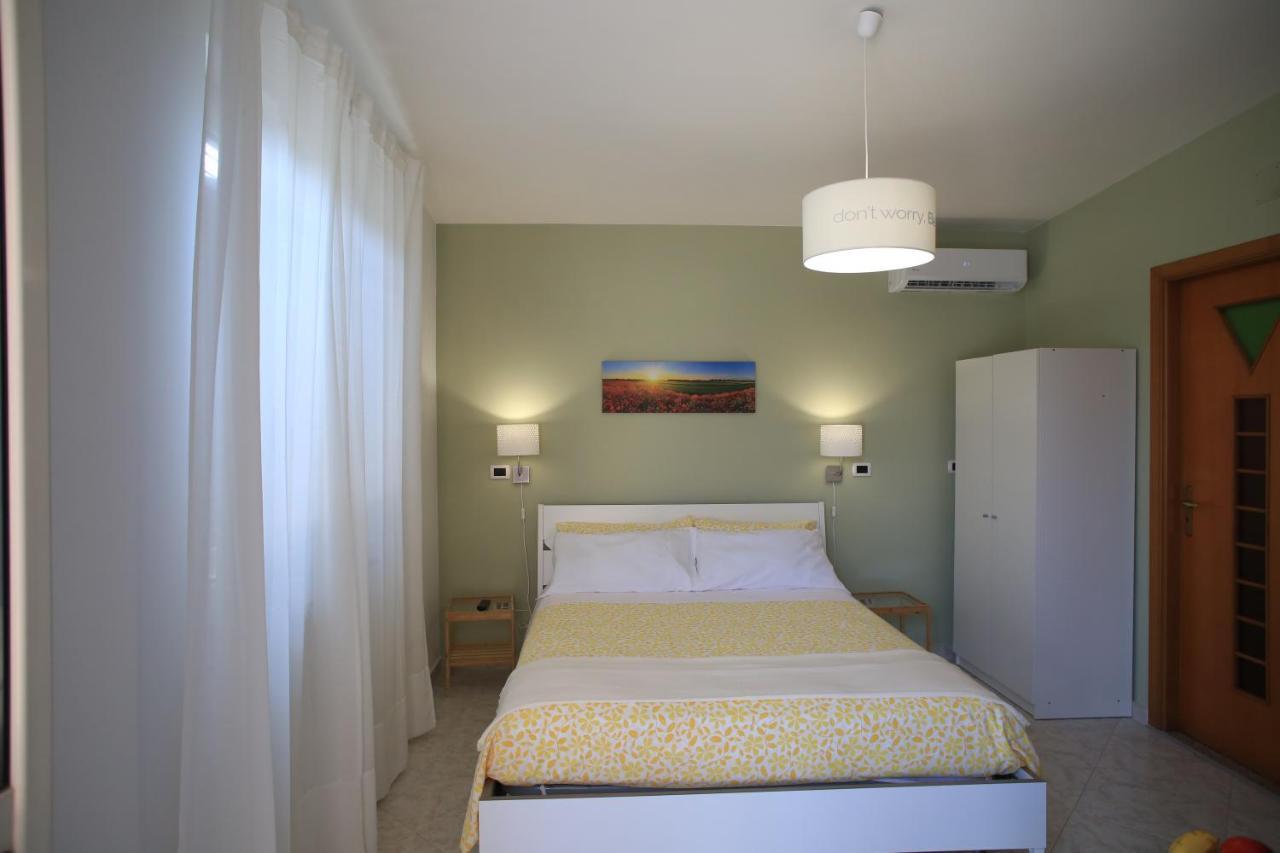 Villa Rosa Pompei Studios Santa Maria La Carita ภายนอก รูปภาพ